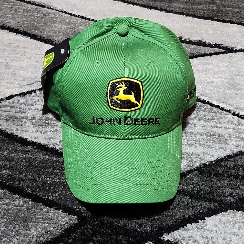 JOHN DEERE TRACTORS ICONIC GREEN & YELLOW EMBROIDERED SNAP-BACK CAP HAT